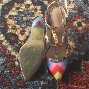 Studded rainbow heals 6 1/2